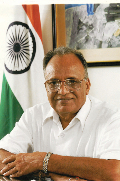 தமிழ் நடிகைகள் முதல் முதல்வர்கள் வரை - விமான விபத்தில் உயிரிழந்த இந்திய பிரபலங்கள் | List Of Famous Indians Who Died In Plane Crash