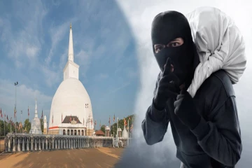 பள்ளிவாசல் உண்டியலை உடைத்து பணம் திருடிய மர்மநபர் ; சிசிடிவியில் பதிவான காட்சிகள்