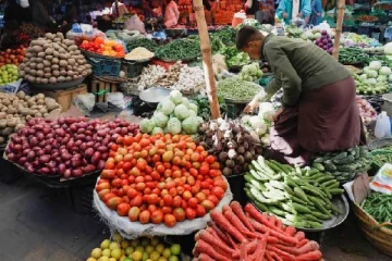 உச்சம் தொட்ட பணவீக்கம்... அத்தியாவசிய பொருட்களுக்கு தவிக்கும் மக்கள்: சிக்கலில் ஆசிய நாடு