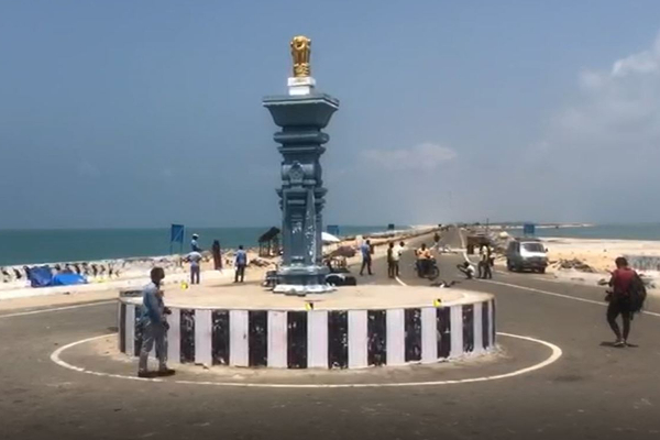 சட்டவிரோதமாக தமிழகத்தில் தங்கியிருந்த குற்றச்சாட்டில் இலங்கையர் ஒருவர் கைது (Photos) | Sri Lankan Man Has Been Arrested Tamil Nadu