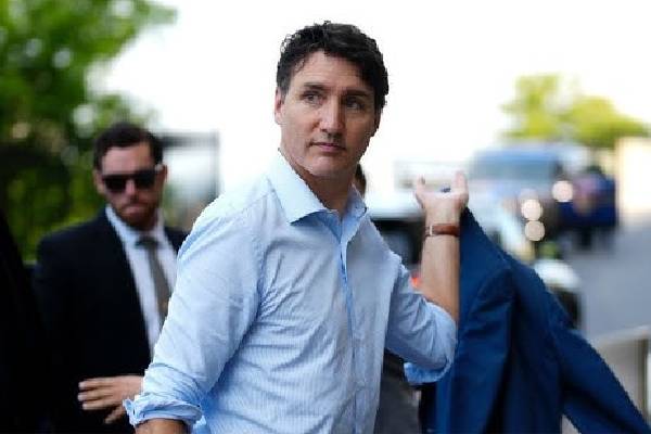 Trudeau harus mengundurkan diri: Seorang menteri kabinet dikepung secara terbuka Trudeau harus mengundurkan diri: Seorang menteri kabinet dikepung secara terbuka