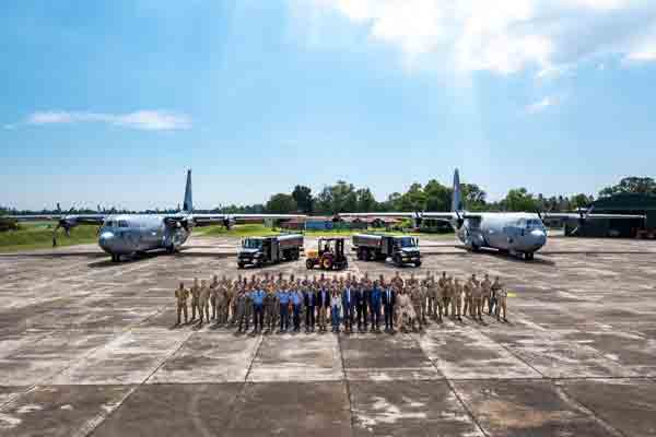 இலங்கைக்கு சர்வதேச ஆதரவு அதிகரிப்பு ; இலங்கை வந்த அமெரிக்காவின் இரண்டு விமானங்கள் | Two Us Planes Arriving Srilanka Disaster Titva இலங்கைக்கு சர்வதேச ஆதரவு அதிகரிப்பு ; இலங்கை வந்த அமெரிக்காவின் இரண்டு விமானங்கள் | Two Us Planes Arriving Srilanka Disaster Titva