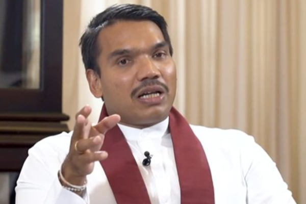 பிரதமரின் முடிவை வரவேற்ற நாமல் ராஜபக்ஸ | Namal Rajapaksa Welcomed The Pm Harini Decision பிரதமரின் முடிவை வரவேற்ற நாமல் ராஜபக்ஸ | Namal Rajapaksa Welcomed The Pm Harini Decision