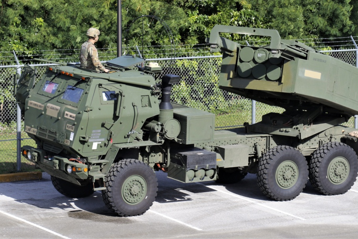 வளைகுடாவில் அதிதீவிர ஆயுதங்களை களமிறக்கி அதிரடி காட்டும் அமெரிக்கா! | High Tech Weapons Hardware Us Using To Attack Iran வளைகுடாவில் அதிதீவிர ஆயுதங்களை களமிறக்கி அதிரடி காட்டும் அமெரிக்கா! | High Tech Weapons Hardware Us Using To Attack Iran