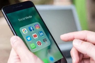 உலகளவில் மிகவும் பிரபலமான 10 சமூக வலைதளங்களின் பட்டியல்! முதலிடம் எது?