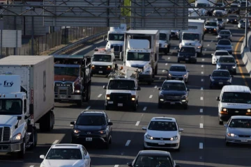 வாகனங்களின் விலை எப்போது குறையும்?