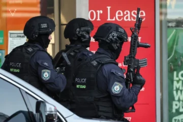 ஒன்பது மாதக் குழந்தை உட்பட ஆறு பேர் பலி: வெளிநாடொன்றில் பயங்கர கத்திக்குத்து சம்பவம்