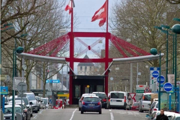 பிரான்ஸுக்கு எல்லைத் தாண்டி செல்லும் சுவிஸ் குடியிருப்பாளர்கள்! எதற்காக தெரியுமா?