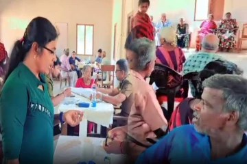 கரவெட்டியில் தொற்றா நோய்களுக்கான மருத்துவ முகாம்