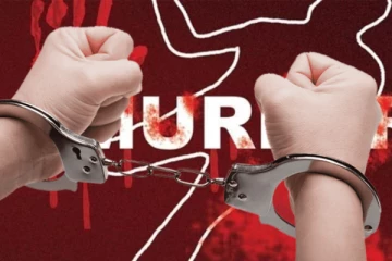 வெளிநாட்டில் தயாரிக்கப்பட்ட கைக்குண்டுகளுடன் சந்தேகநபர்கள் கைது