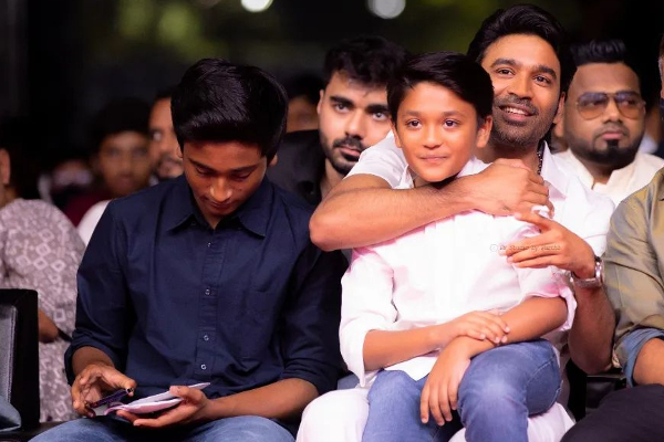 விவாகரத்துக்கு பின் இத்தனை கோடியில் வீடு..  தனிமரமாக வாழப்போகும்  நடிகர் தனுஷ் | Actor Dhanush New House In Boyas Garden Big Budget