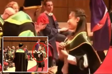 பிரித்தானியாவில் பல்டியடித்து கொண்டு பட்டம் பெற்ற சீன பெண்: இணையத்தை கலக்கும் வைரல் வீடியோ