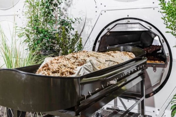 மனித உடல்களை உரமாக்கும் நியூயார்க்! | New York Composting Human Bodies