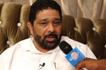 ".. බැසිල් ආවෙත් කබ්රාල් ආවෙත් UNP එකෙන් - මොන පක්ෂය කරන්නෙත් බොරුව.." රටේ වත්මන් තත්ත්වය ගැන ප්රභලයකුගෙන් විශේෂ හෙළිදරව්වක්..(EXCLUSIVE VIDEO)