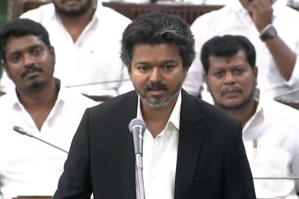 உங்க குடும்பம் எங்கே சார்? முதல்வர் விஜய்க்கு ‘பர்சனல்’ கவுண்டர்! இணையத்தில் சூடுபிடிக்கும் இருதரப்பு மோதல் | Cm Vijay Triggered Dmk Took Out Their Main Weapon