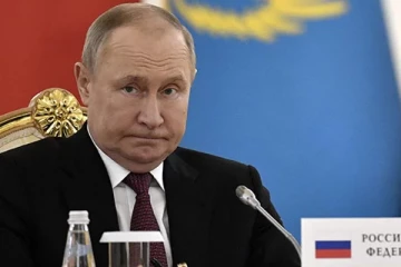 ரஷ்ய சட்டமன்றத்தில் அதிபர் புடினுக்கு கடும் கண்டனம்!