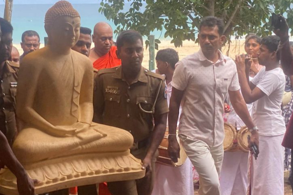 புத்தரின் தேசத்தில் வாழும் தமிழ், சிங்கள மற்றும் முஸ்லிம் மக்கள்.. தேரரின் சர்ச்சைக்குரிய உரை! | Thero Press Meet Trincomalee Temple Issue புத்தரின் தேசத்தில் வாழும் தமிழ், சிங்கள மற்றும் முஸ்லிம் மக்கள்.. தேரரின் சர்ச்சைக்குரிய உரை! | Thero Press Meet Trincomalee Temple Issue