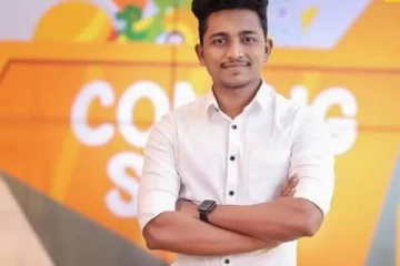 17 வயதில் தந்தையை இழந்து டெலிவரி பாயாக பணியாற்றியவர்.., யுபிஎஸ்சி தேர்வில் தேர்ச்சி பெற்று ஐஏஎஸ் அதிகாரி