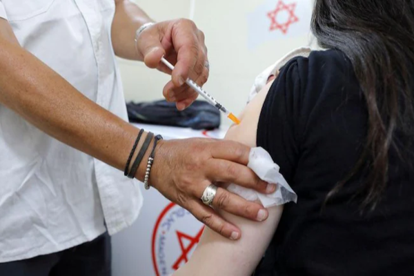 ஹேப்பி நியூஸ்... விரைவில் பயன்பாட்டுக்கு வரும் நோவாவாக்ஸ் தடுப்பூசி..! | Sii Applies For Emergency Use Of Novavax Vaccine ஹேப்பி நியூஸ்... விரைவில் பயன்பாட்டுக்கு வரும் நோவாவாக்ஸ் தடுப்பூசி..! | Sii Applies For Emergency Use Of Novavax Vaccine