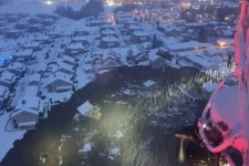 நோர்வேயில் மண்சரிவு - மண்ணுக்குள் புதையுண்ட வீடுகள்