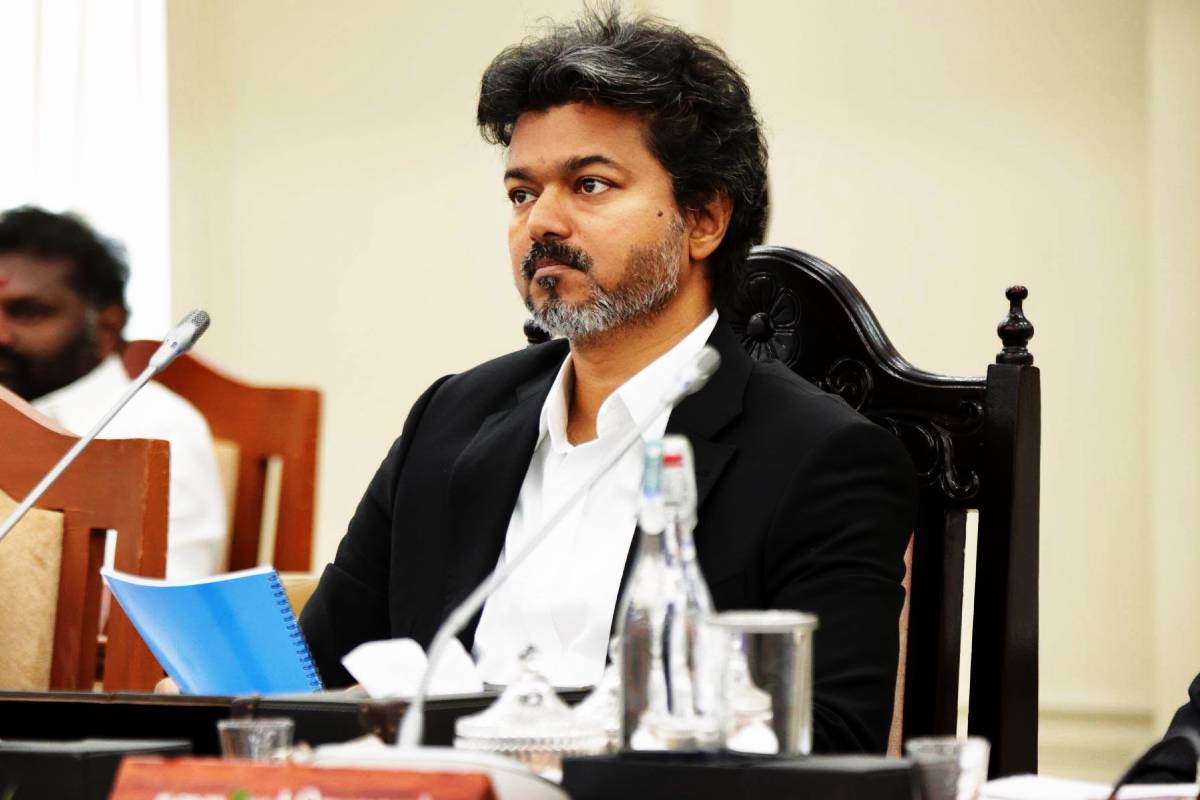 விஜய் ஆட்சிக்கு பின் அதிகரித்த இந்திய கடற்றொழிலாளர்களின் அத்துமீறல்! சுட்டு வீழ்த்த கோரிக்கை | Jaffna Fishermen Urge Navy To Stop Indian Boats விஜய் ஆட்சிக்கு பின் அதிகரித்த இந்திய கடற்றொழிலாளர்களின் அத்துமீறல்! சுட்டு வீழ்த்த கோரிக்கை | Jaffna Fishermen Urge Navy To Stop Indian Boats
