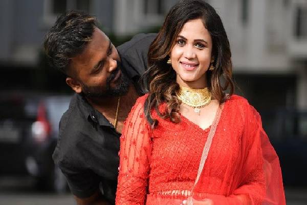 வெளிநாட்டில் கணவருடன் ஜாலியாக vj மணிமேகலை! அவரே வெளியிட்ட பதிவு | Vj Manimaegalai In New Zealand With Her Husband