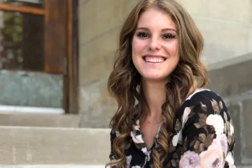 மாணவிகளின் உடல் உறுப்புகளை ரகசிய கமெரா மூலம் படம் பிடித்த ஆசிரியர்: மாணவி அதிரடி நடவடிக்கை