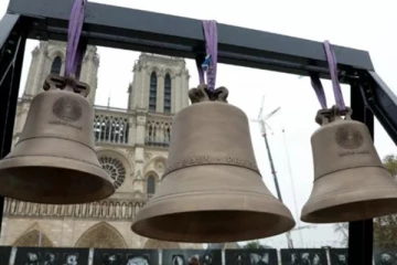 2019ஆம் ஆண்டுக்குப் பின் மீண்டும் ஒலிக்கத் துவங்கிய நாட்ரிடாம் தேவாலய மணிகள்