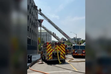 கனடாவில் ஏற்பட்ட பாரிய தீ விபத்தில் 12 பேர் காயம்