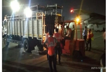 கொரோனா உச்சம்: தமிழகத்துக்கு உதவிக்கரம் நீட்டிய சிங்கப்பூர் அரசு