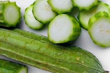 நீங்க பீர்க்கங்காய் சாப்பிடுவீங்களா....அப்போ இந்த பதிவு உங்களுக்குத்தான்.