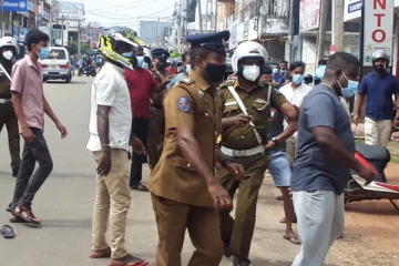 யாழில் வன்முறையால் தீக்கிரையான வீடு ; தீவிர விசாரணையில் பொலிஸார்