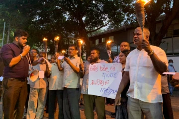 அரசாங்கத்திற்கு எதிராக கொழும்பில் போராட்டம்(Video)