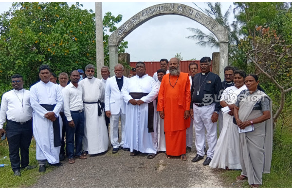 இனப் பிரச்சினை பற்றி ஒரு வார்த்தை கூட தெரியாத அநுர அரசு!அணையா தீபம் முற்றத்தில் குரு முதல்வர் குமுறல் | Anura Doesn T Know A Word About The Ethnic Issue இனப் பிரச்சினை பற்றி ஒரு வார்த்தை கூட தெரியாத அநுர அரசு!அணையா தீபம் முற்றத்தில் குரு முதல்வர் குமுறல் | Anura Doesn T Know A Word About The Ethnic Issue