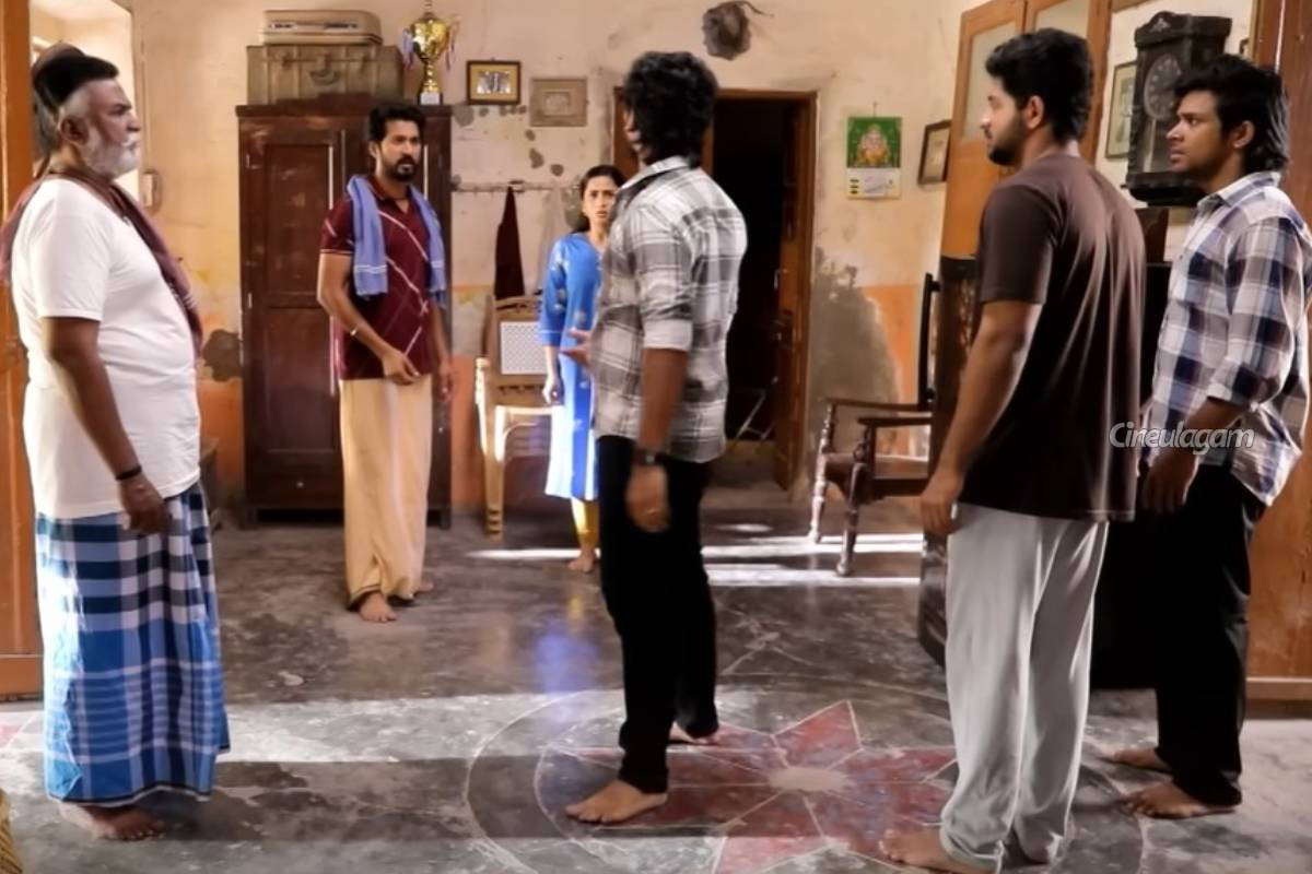 நிலா வீட்டைவிட்டு சென்றதால் சோழன் எடுத்த அதிரடி முடிவு, ஷாக்கில் குடும்பத்தினர்... அய்யனார் துணை சீரியல் எபிசோட் | Ayyanar Thunai Serial May 13 Episode நிலா வீட்டைவிட்டு சென்றதால் சோழன் எடுத்த அதிரடி முடிவு, ஷாக்கில் குடும்பத்தினர்... அய்யனார் துணை சீரியல் எபிசோட் | Ayyanar Thunai Serial May 13 Episode