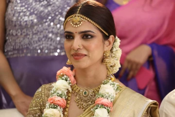 மணப்பெண் கோலத்தில் நடிகை மாளவிகா மோகனன்.. இதயம் முரளி படப்பிடிப்பு புகைப்படங்களை வெளியிட்ட நடிகை