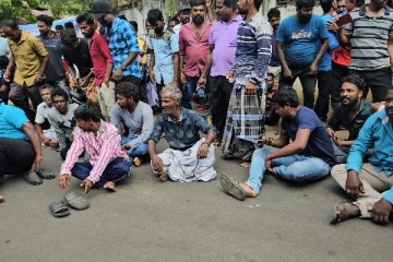 யாழ்.இந்திய துணை தூதரகத்திற்கு முன் பதற்றம்