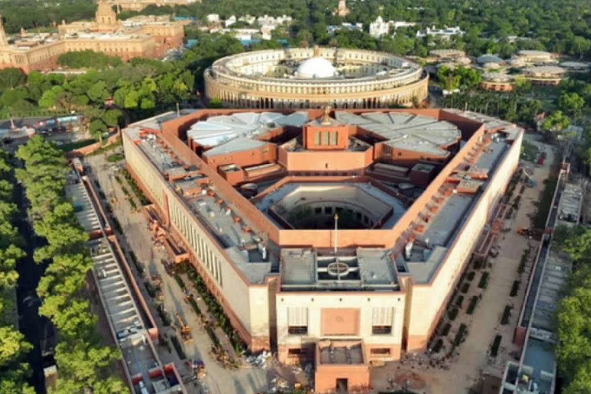 தொகுதி மறுவரையறை - தமிழ்நாடு எம்.பி.க்கள் கூட்டத்திற்கு முதல்வர் விஜய் அழைப்பு | Cm Vijay Calls Tamilnadu Mp S Discuss Delimitation தொகுதி மறுவரையறை - தமிழ்நாடு எம்.பி.க்கள் கூட்டத்திற்கு முதல்வர் விஜய் அழைப்பு | Cm Vijay Calls Tamilnadu Mp S Discuss Delimitation