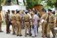 அம்பாறையில் இரு வேறு பகுதிகளில் தூக்கில் தொங்கிய நிலையில் இரு பெண்களின் சடலம் மீட்பு