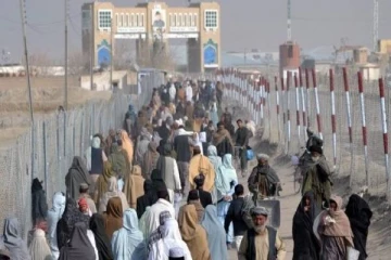 ஈரானில் இருந்து வெளியேறும் ஆப்கானிஸ்தான் மக்கள்