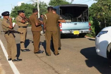 புத்தளத்தில் மாதா சிலை மீது கல்வீச்சு தாக்குதல் நடத்திய இளைஞன் கைது