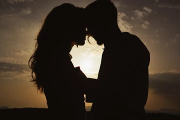 பதின்மவயது சிறுமி துஸ்பிரயோகம்; காதலன் கைது ; யாழில் சிந்தப்பாவை தேடும் பொலிஸார்!