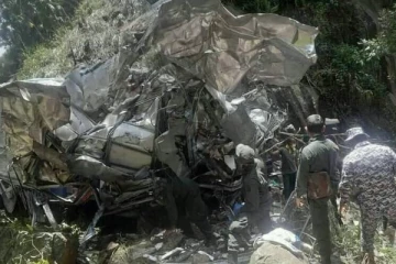 இலங்கையை இன்று பரபரப்பாக்கிய கோர விபத்து - உயிர் தப்பிய சாரதி - பொலிஸார் வெளியிட்ட தகவல்