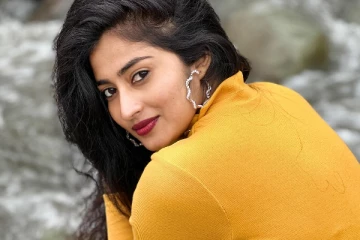 சீரியல் நடிகை வைஷ்ணவி அழகிய போட்டோஷூட்