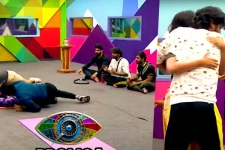 டிக்கெட் பினாலே டாஸ்கில் ஆரியை புழந்து கட்டியணைத்த ரியோ.. காரணம் இதுதானா? வைரல் வீடியோ!