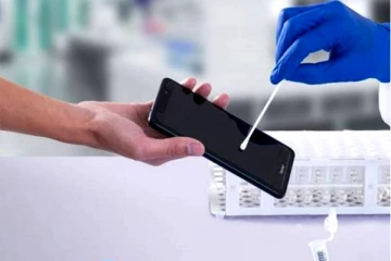 உங்களுக்கு கோவிட் இருக்கா? உங்கள் செல்போன் ஸ்கிரீன் அதை சொல்லிவிடும்!