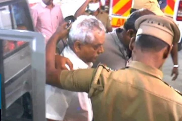 நிதி நிறுவன மோசடி - பெரியார் பல்கலை..துணைவேந்தர் மீது 8 பிரிவுகளில் வழக்கு..!!நிபந்தனை ஜாமீன் வழங்கல்