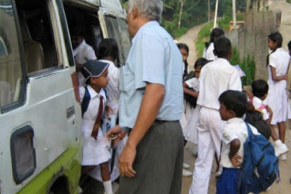 பாடசாலை வாகனங்களுக்கு ஏற்பட்டுள்ள சிக்கல்! | The Demand For Fuel For School Vehicles