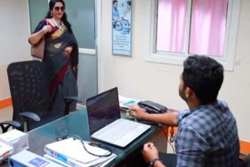 சௌந்தர்யாவின் காதலரை தொடர்ந்து பிக்பாஸ் பிரபலம்! அதிரடி திருப்பங்களுடன் பாரதி கண்ணம்மா