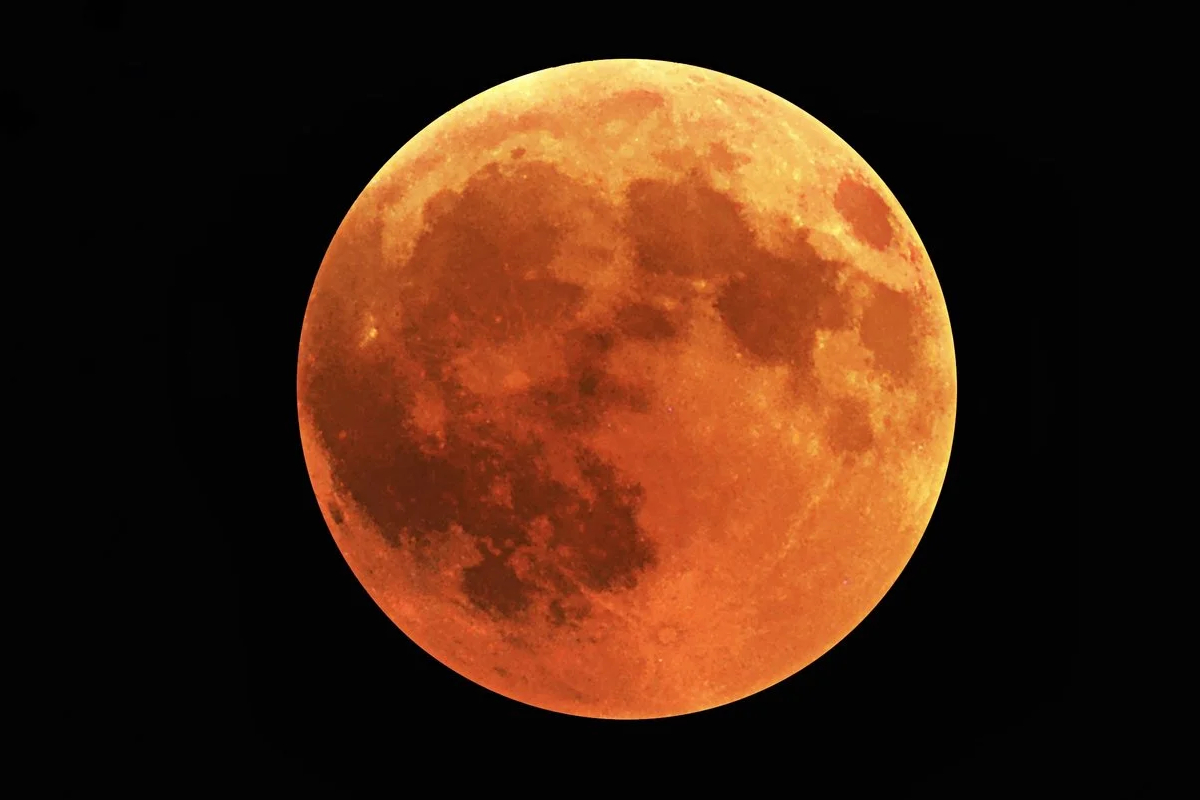 Blood Moon: வட அமெரிக்கா, கனடாவில் நிகழவுள்ள அரிய சந்திர கிரகணம் | Blood Moon Lunar Eclipse In Canada North America Blood Moon: வட அமெரிக்கா, கனடாவில் நிகழவுள்ள அரிய சந்திர கிரகணம் | Blood Moon Lunar Eclipse In Canada North America
